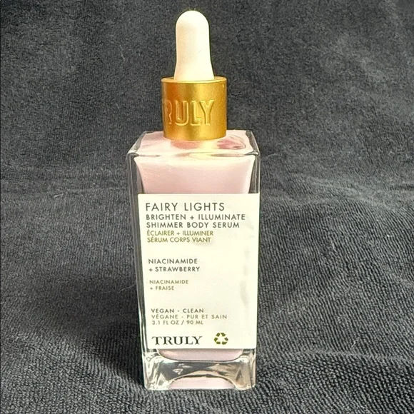 TRULY Strawberry Fairy Lights Pink Shimmer Body Serum - Picture 2 of 3